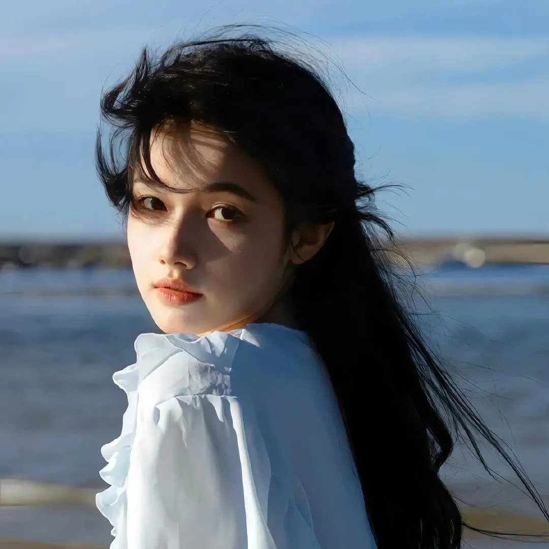 黑暗中的救赎$时光漫漫初暖阳